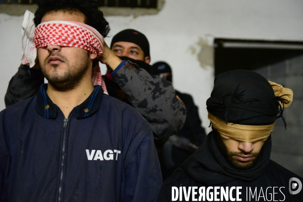 The ISIS fighters Captured by YPG in Prison Syria. Combattants de Etat islamique (EI) Capturés par GPJ, Prison en Syrie.