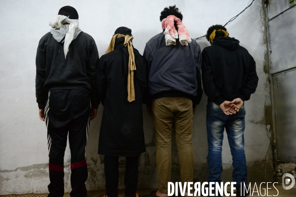 The ISIS fighters Captured by YPG in Prison Syria. Combattants de Etat islamique (EI) Capturés par GPJ, Prison en Syrie.