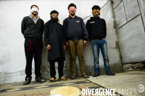 The ISIS fighters Captured by YPG in Prison Syria. Combattants de Etat islamique (EI) Capturés par GPJ, Prison en Syrie.