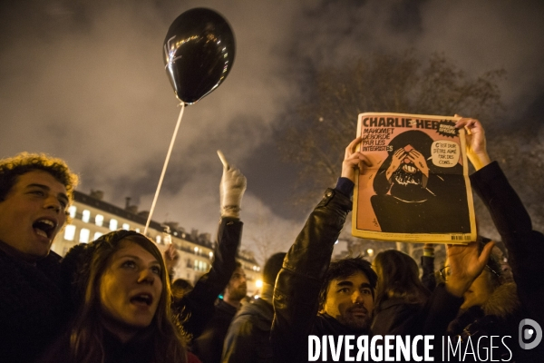 Manifestation de soutien à la liberté d expression après l attentat contre le journal Charlie Hebdo et la mort de 12 personnes dont quatre des principaux dessinateurs caricaturistes.