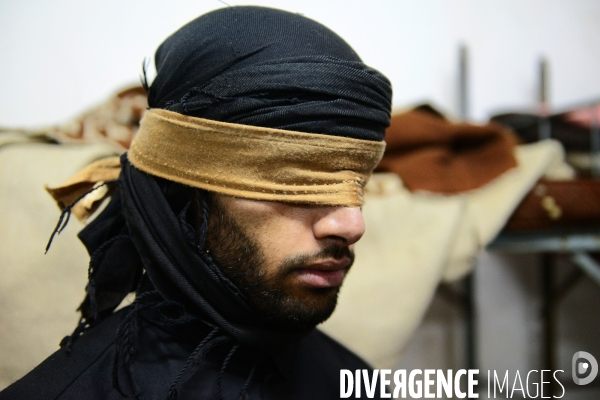 The ISIS fighters Captured by YPG in Prison Syria. Combattants de Etat islamique (EI) Capturés par GPJ, Prison en Syrie.