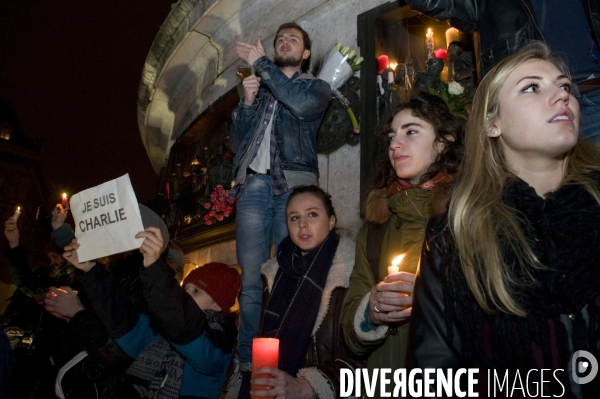 CHARLIE HEBDO : rmobilisation de la population française pour la démocration et la liberté d expression depuis lles attentats terroristes, janvier 2015. French mobilisation since the terrorist attacks in Paris