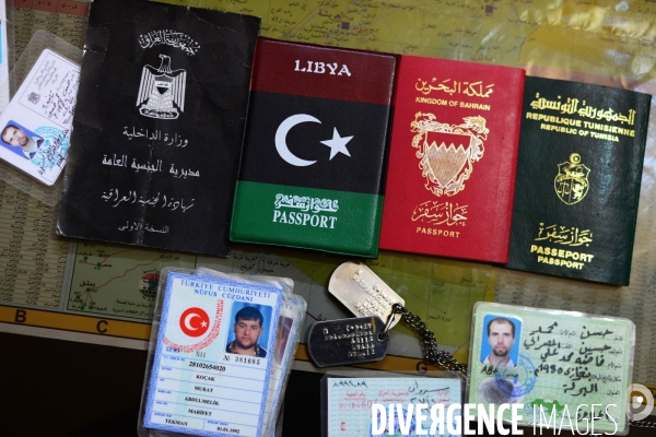 The ISIS fighters Captured by YPG in Prison Syria. Combattants de Etat islamique (EI) Capturés par GPJ, Prison en Syrie.