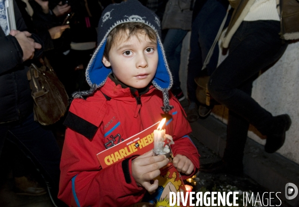 CHARLIE HEBDO : rmobilisation de la population française pour la démocration et la liberté d expression depuis lles attentats terroristes, janvier 2015. French mobilisation since the terrorist attacks in Paris