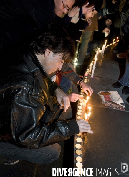 CHARLIE HEBDO : rmobilisation de la population française pour la démocration et la liberté d expression depuis lles attentats terroristes, janvier 2015. French mobilisation since the terrorist attacks in Paris