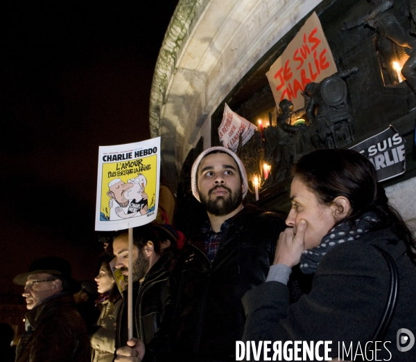 CHARLIE HEBDO : rmobilisation de la population française pour la démocration et la liberté d expression depuis lles attentats terroristes, janvier 2015. French mobilisation since the terrorist attacks in Paris