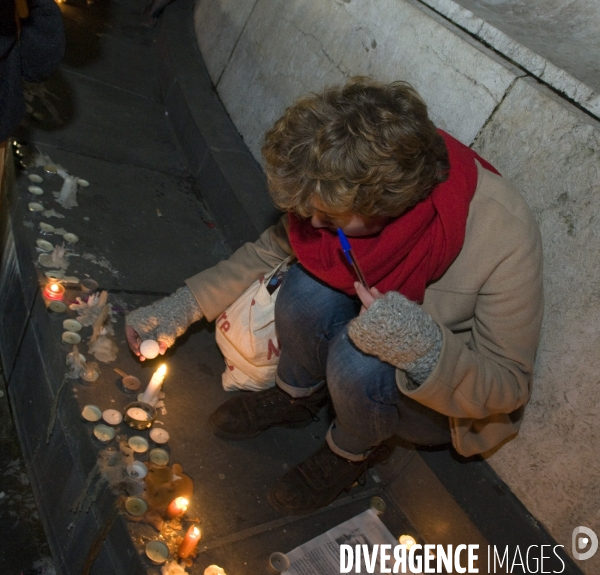 CHARLIE HEBDO : rmobilisation de la population française pour la démocration et la liberté d expression depuis lles attentats terroristes, janvier 2015. French mobilisation since the terrorist attacks in Paris