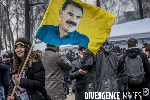 Manifestation Kurde pour demander justice des trois femmes militantes du PKK assassinées en janvier 2013
