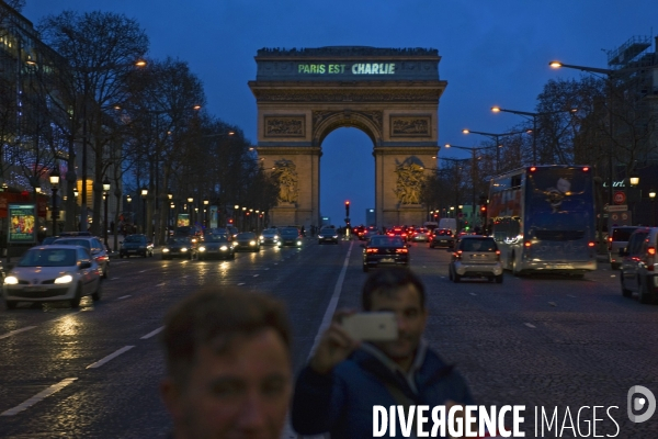 Je suis Charlie sur l arc de Triomphe