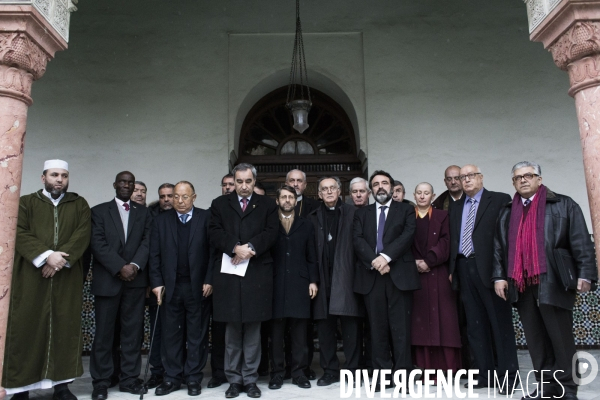 Mosquee de Paris, minute de silence.