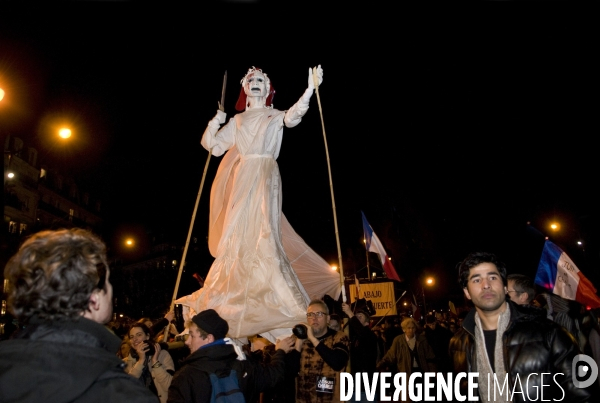 CHARLIE HEBDO : rmobilisation de la population française pour la démocration et la liberté d expression depuis lles attentats terroristes, janvier 2015. French mobilisation since the terrorist attacks in Paris