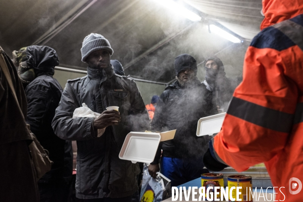 Ouverture du centre d accueil de jour aux migrants de Calais