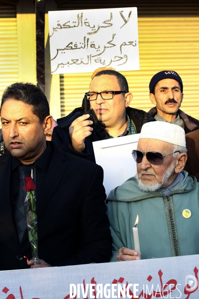 Rassemblement contre le terrorisme et la liberté d expression place Jamal F na, devant le café Argana,Marrakech.