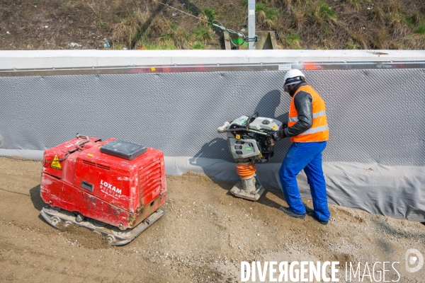 Chantier de remblayage de l entreprise POA (Vinci) pour la SNCF