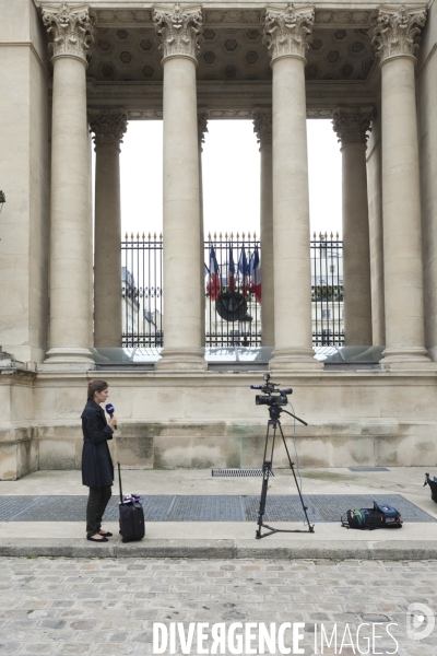 Deputes assemblee arrivee