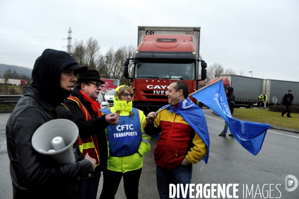 Grève et blocage de routiers en Picardie