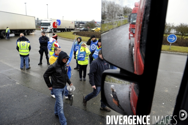 Grève et blocage de routiers en Picardie
