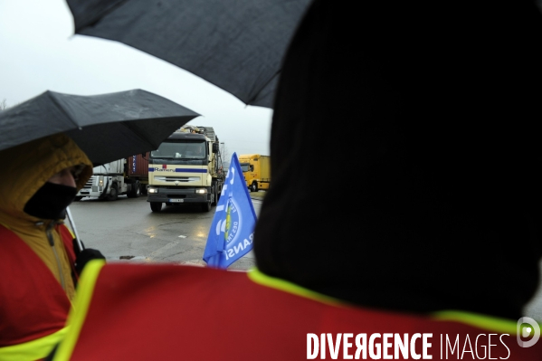 Grève et blocage de routiers en Picardie