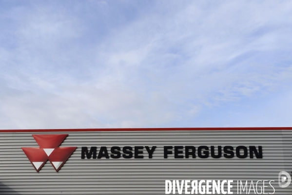 Usine Agco de fabrication des tracteurs Massey Ferguson