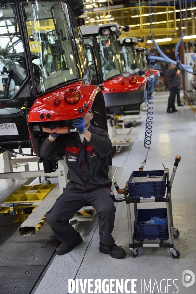 Usine Agco de fabrication des tracteurs Massey Ferguson