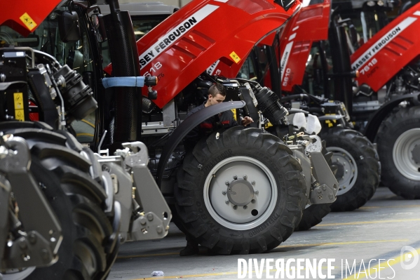 Usine Agco de fabrication des tracteurs Massey Ferguson
