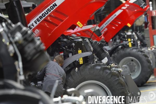 Usine Agco de fabrication des tracteurs Massey Ferguson