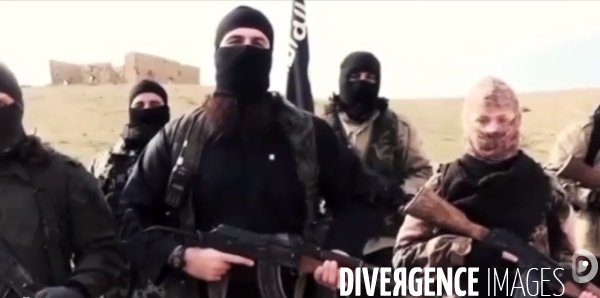 Hayat Boumeddiene, Paris Terror Girlfriend, Resurfaces in ISIS Video  Blow Up France 2  Clip. Hayat Boumeddiene, Paris Terror Petite amie, refait surface dans ISIS clip vidéo  Blow Up France 2 .