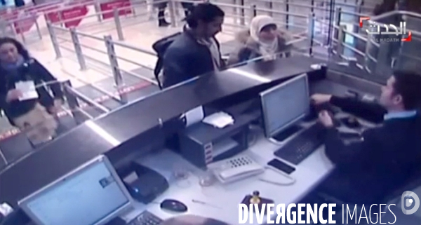 Hayat Boumeddiene, Paris Terror Girlfriend, Resurfaces in ISIS Video  Blow Up France 2  Clip. Hayat Boumeddiene, Paris Terror Petite amie, refait surface dans ISIS clip vidéo  Blow Up France 2 .