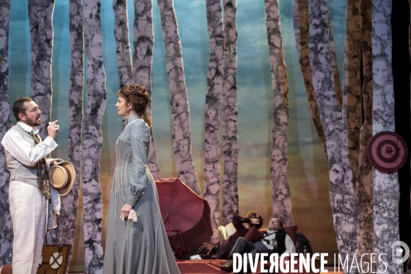Les Estivants d après Maxime Gorki - Mise en scene Gerard Desarthe - Salle Richelieu - Comedie-Francaise