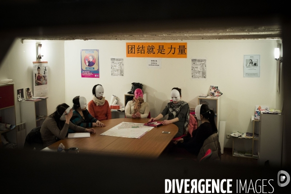 Les Roses d Acier  : Association  de prostituees chinoises.