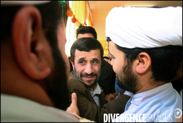 The kingdom of mullahs in Islamic Iran. Le royaume des mollahs en Iran islamique.