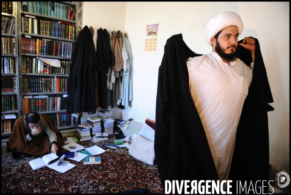 The kingdom of mullahs in Islamic Iran. Le royaume des mollahs en Iran islamique.