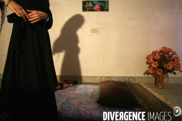The kingdom of mullahs in Islamic Iran. Le royaume des mollahs en Iran islamique.