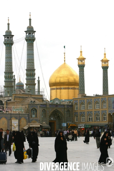 The kingdom of mullahs in Islamic Iran. Le royaume des mollahs en Iran islamique.