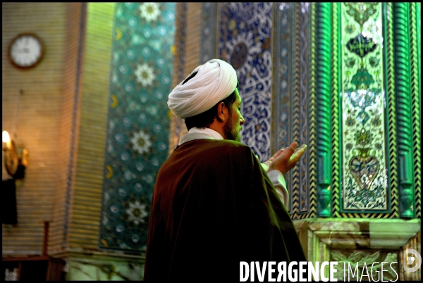 The kingdom of mullahs in Islamic Iran. Le royaume des mollahs en Iran islamique.