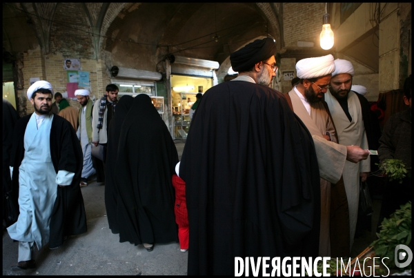 The kingdom of mullahs in Islamic Iran. Le royaume des mollahs en Iran islamique.