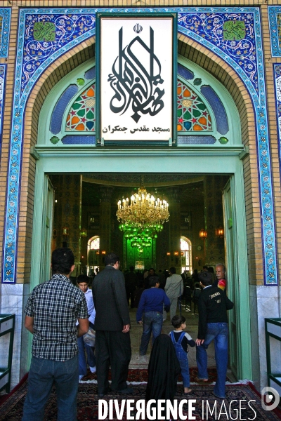 The kingdom of mullahs in Islamic Iran. Le royaume des mollahs en Iran islamique.