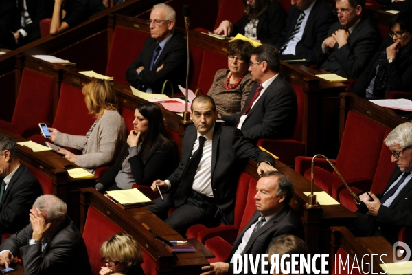 Assemblée nationale. A la veille de l utilisation de l article 49-3.