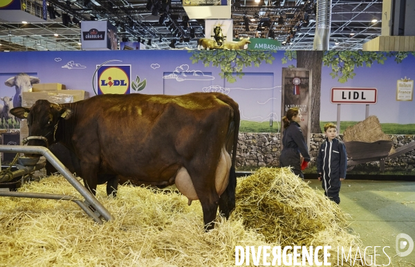 Manuel Valls PM au salon de l agriculture 2015