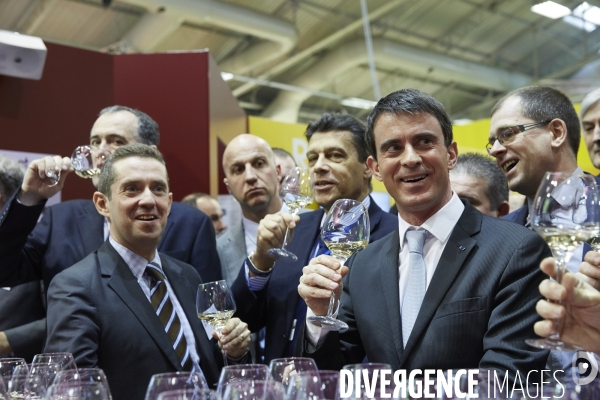 Manuel Valls PM au salon de l agriculture 2015