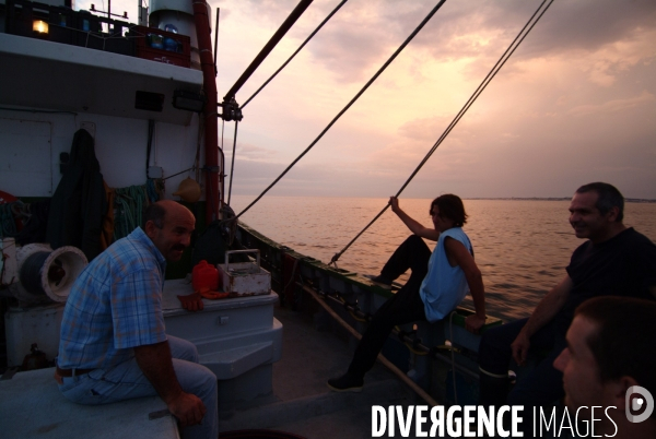 Le Lycee Maritime de Ciboure : formation de jeunes adolescents aux metiers de marins pecheurs