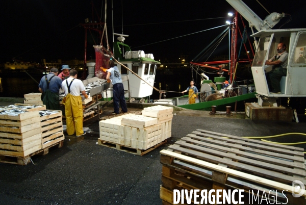 Le Lycee Maritime de Ciboure : formation de jeunes adolescents aux metiers de marins pecheurs