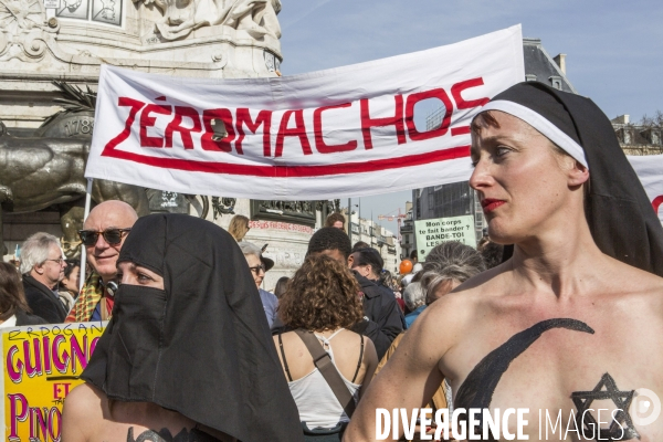 Marche de la  Journee internationale des Droits des Femmes, Paris.