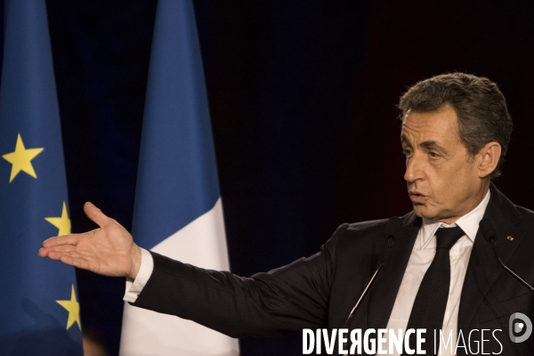 Nicolas SARKOZY en campagne pour soutenir les candidats aux élections départementales à Saint-Maur-des-Fossés