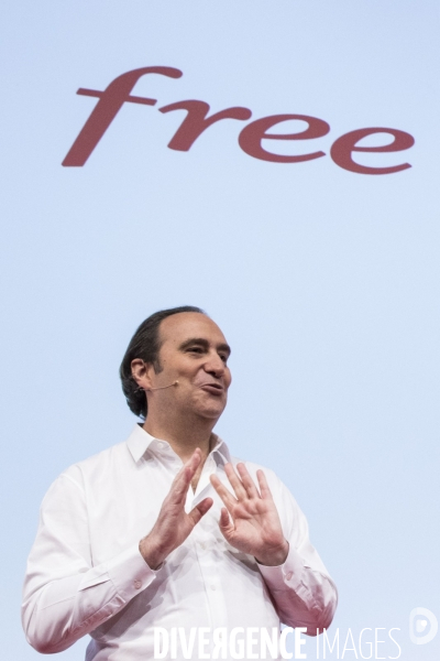 Xavier NIEL le vice-Président fondateur d ILIAD présente la nouvelle Freebox mini 4K.