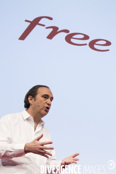 Xavier NIEL le vice-Président fondateur d ILIAD présente la nouvelle Freebox mini 4K.