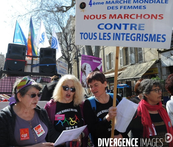 Marche des femmes a marseille