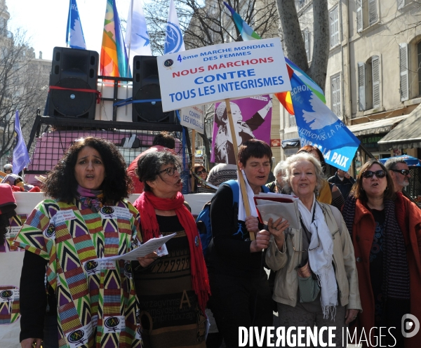 Marche des femmes a marseille