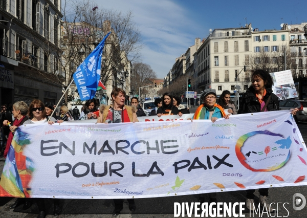 Marche des femmes a marseille