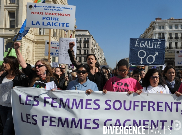 Marche des femmes a marseille